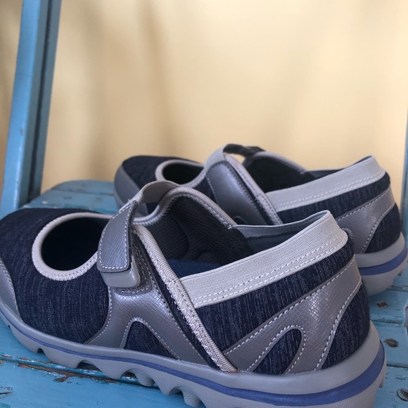 Propet Deep blue and Gray Comfort Walking Shoes - Picture 2 of 8